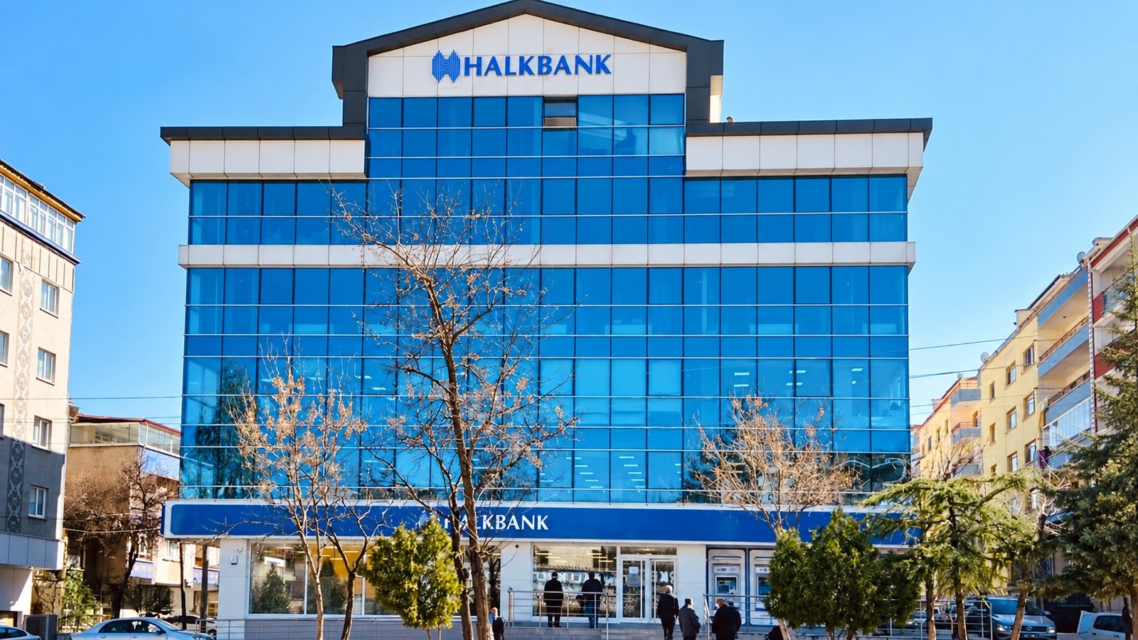 Halkbank Şubesi Cam Cephe